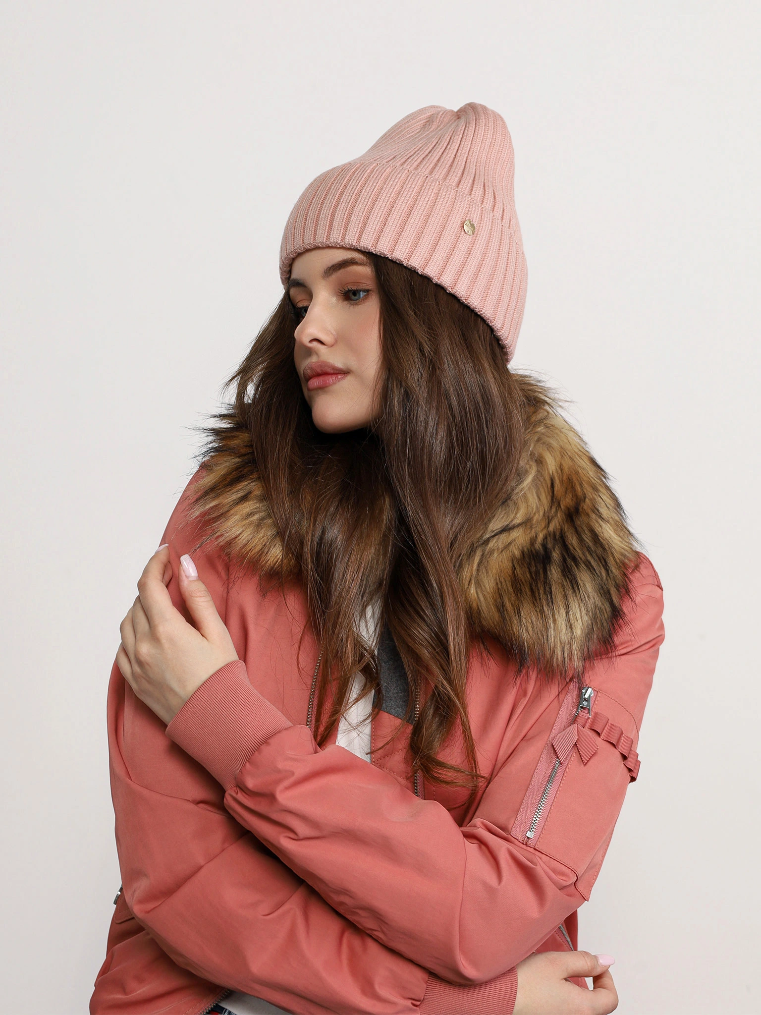 Шапка-бини из смесовой вискозы с отворотом в ассортименте